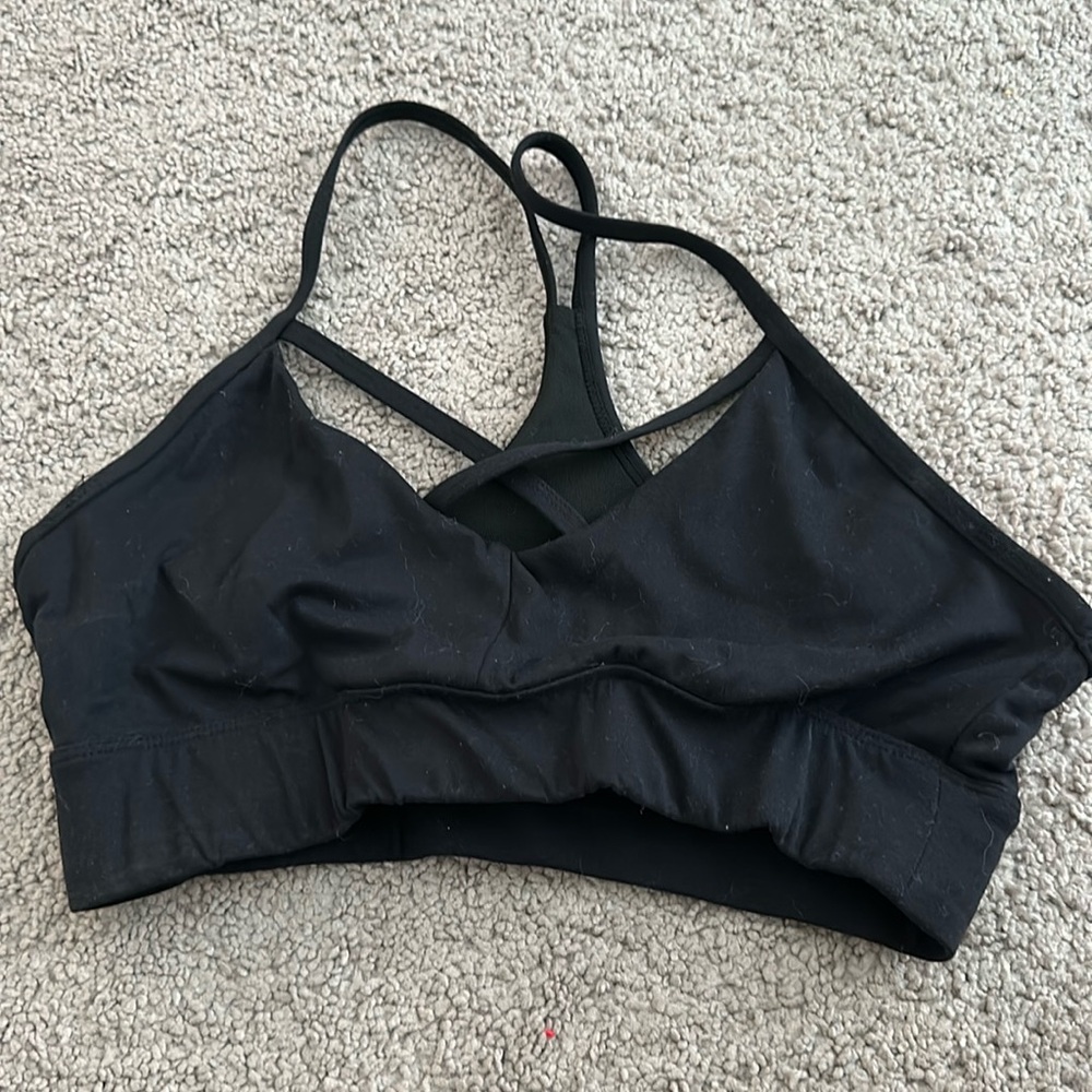 NVGTN sports bra